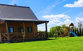 Domek nad Nieliszem